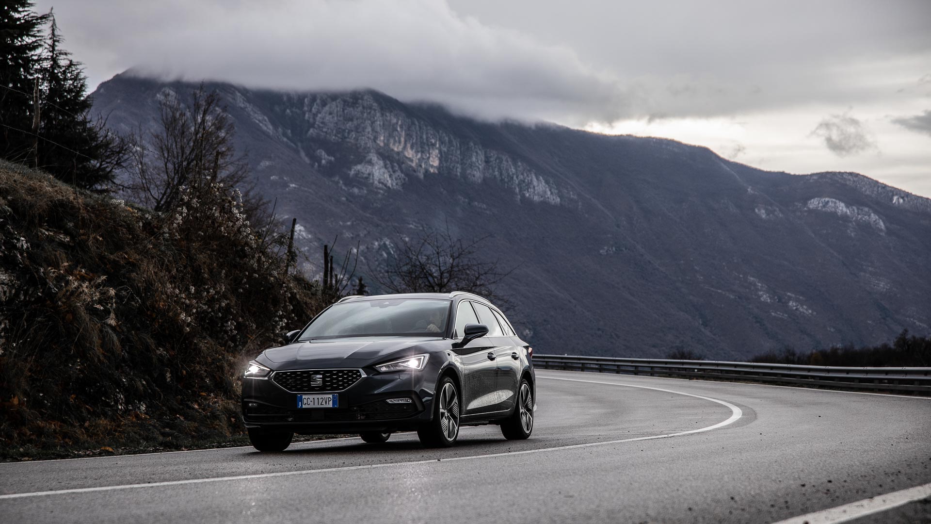 SEAT LEON HYBRID alessandro romagnoli fotografo commerciale automotive aquest-7